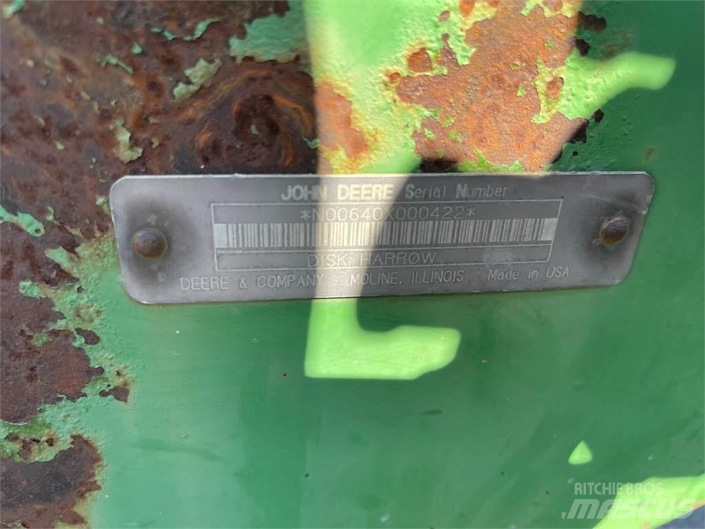 John Deere 640 Erpici a dischi