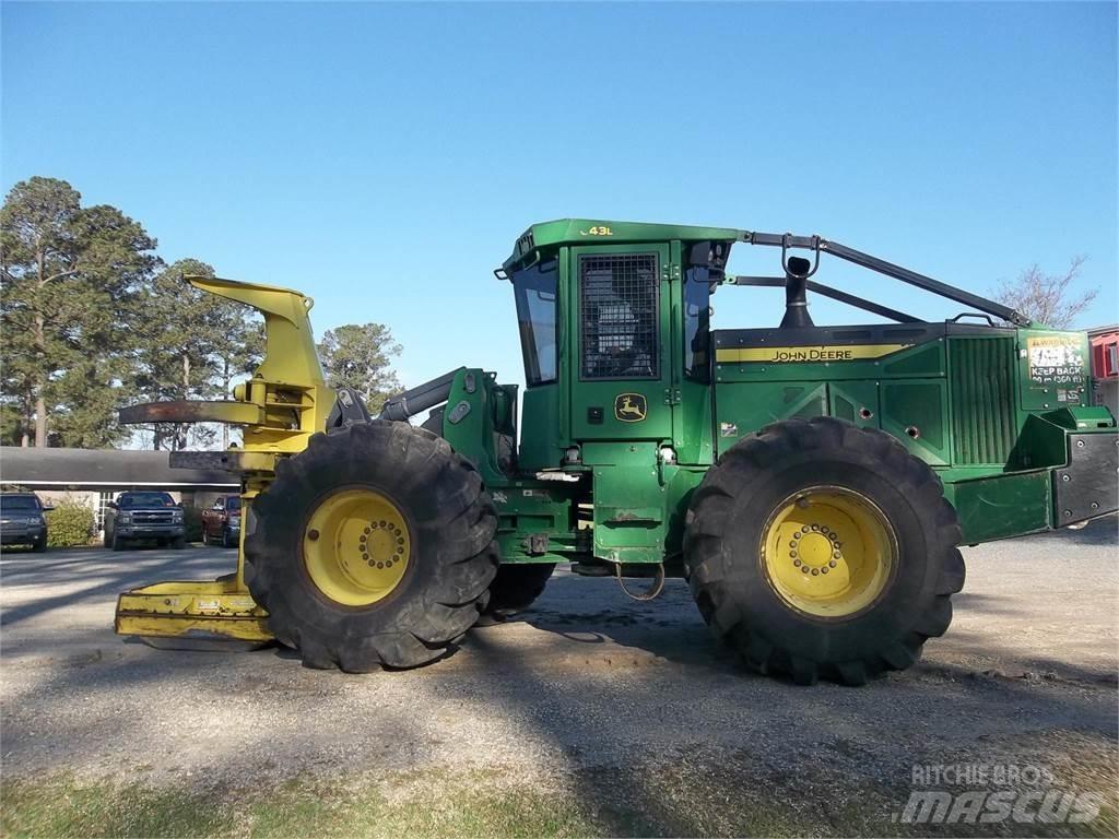 John Deere 643L Abbattitrici cingolate e macchine forestali