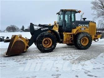 John Deere 644K Pale gommate