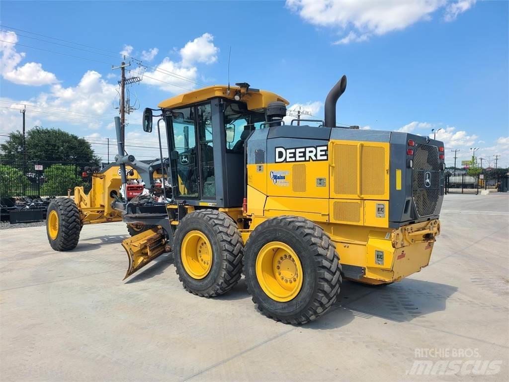 John Deere 672G Motorgraders