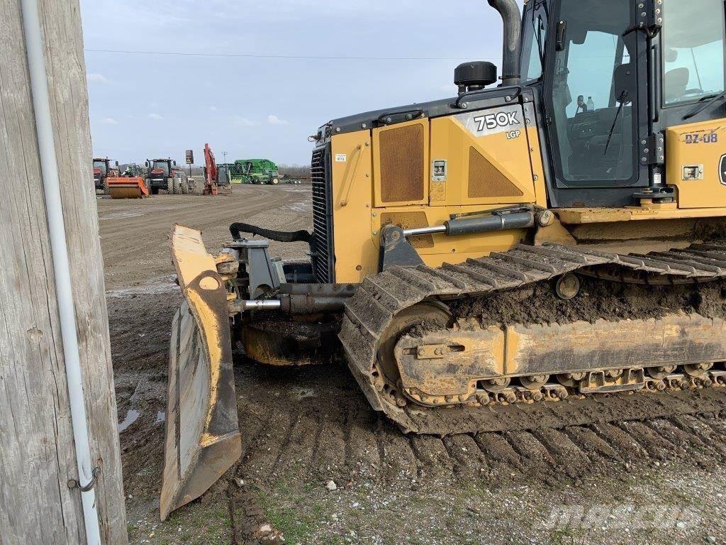 John Deere 750K LGP Dozer cingolati