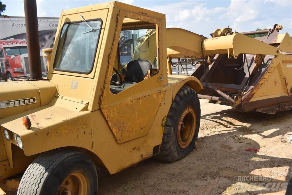 John Deere 760A Ruspe