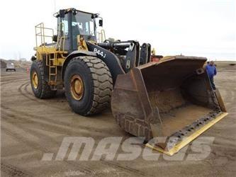 John Deere 844J Pale gommate