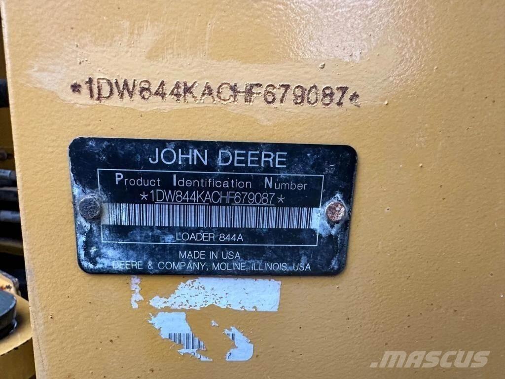 John Deere 844KIII Pale gommate