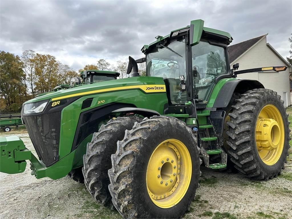 John Deere 8R 370 Trattori