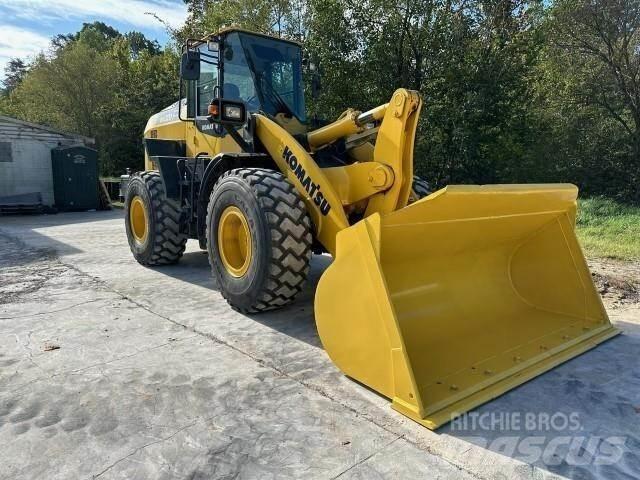 Komatsu WA320-8 Pale gommate