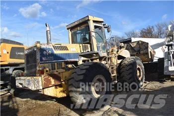 Komatsu WA420 Pale gommate
