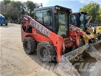 Kubota SSV75 Mini Pale Gommate