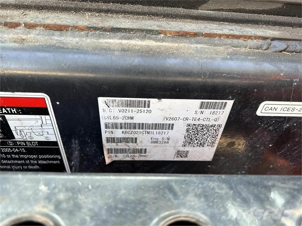 Kubota SVL65-2 Mini Pale Gommate