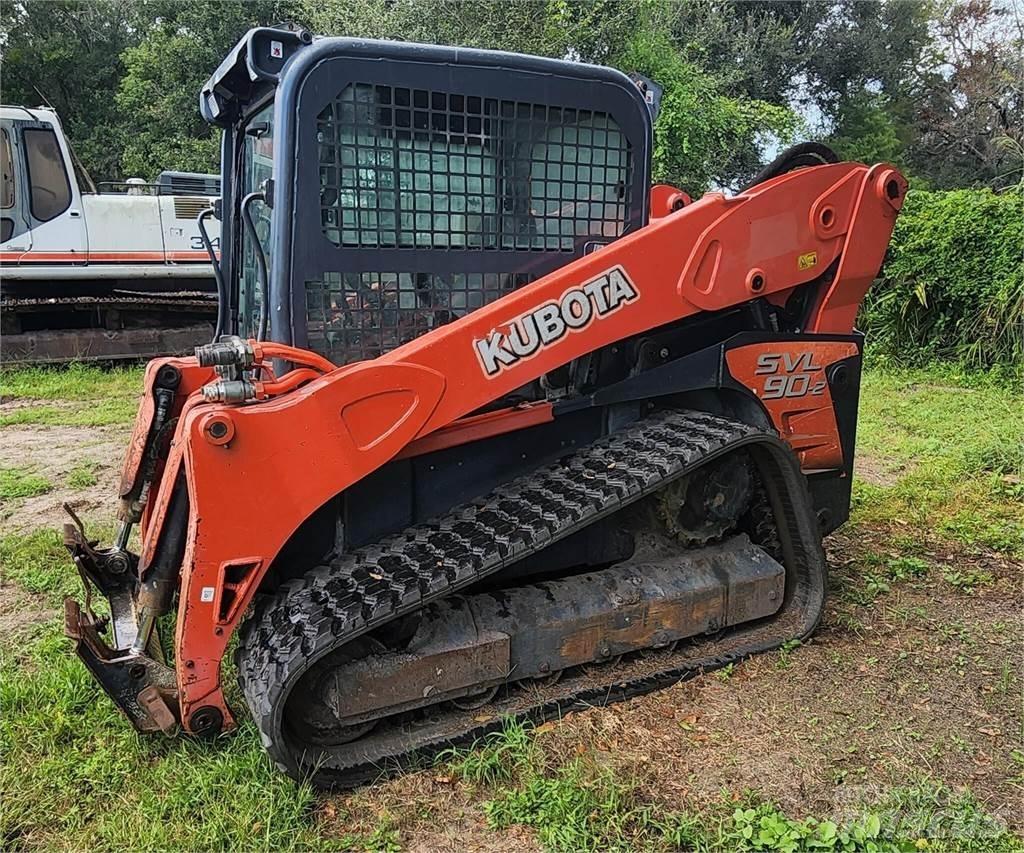 Kubota SVL90-2 Mini Pale Gommate