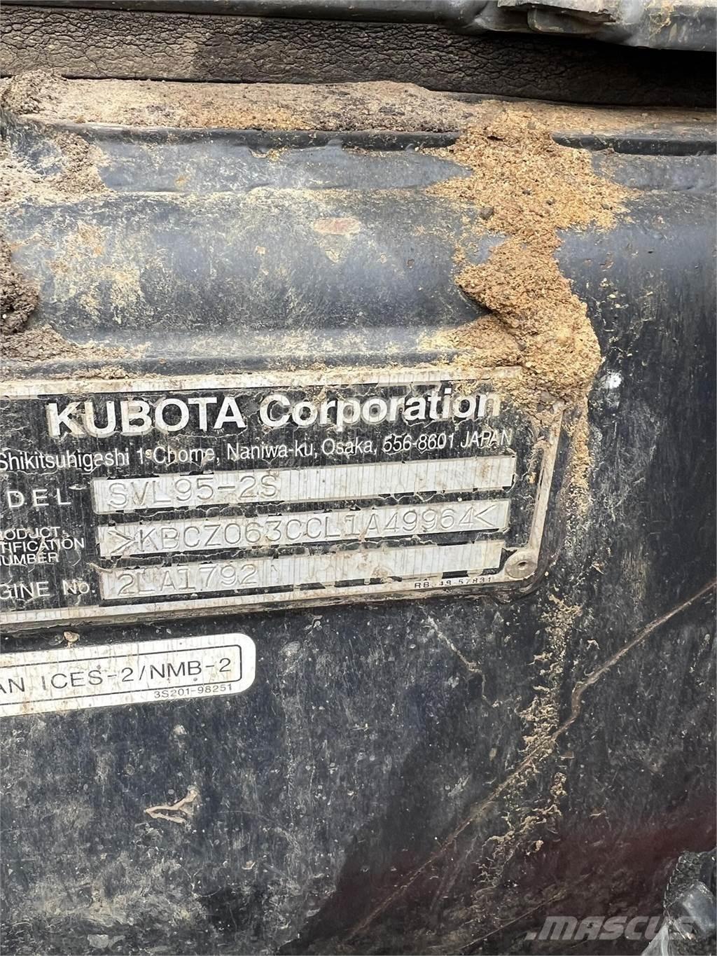 Kubota SVL95-2S Mini Pale Gommate