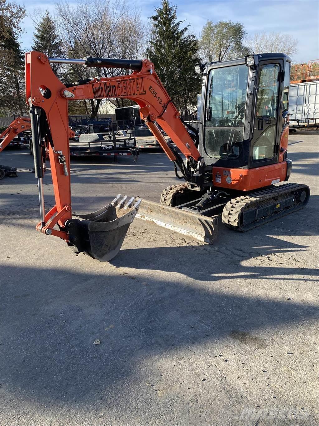 Kubota U35-4 Miniescavatori