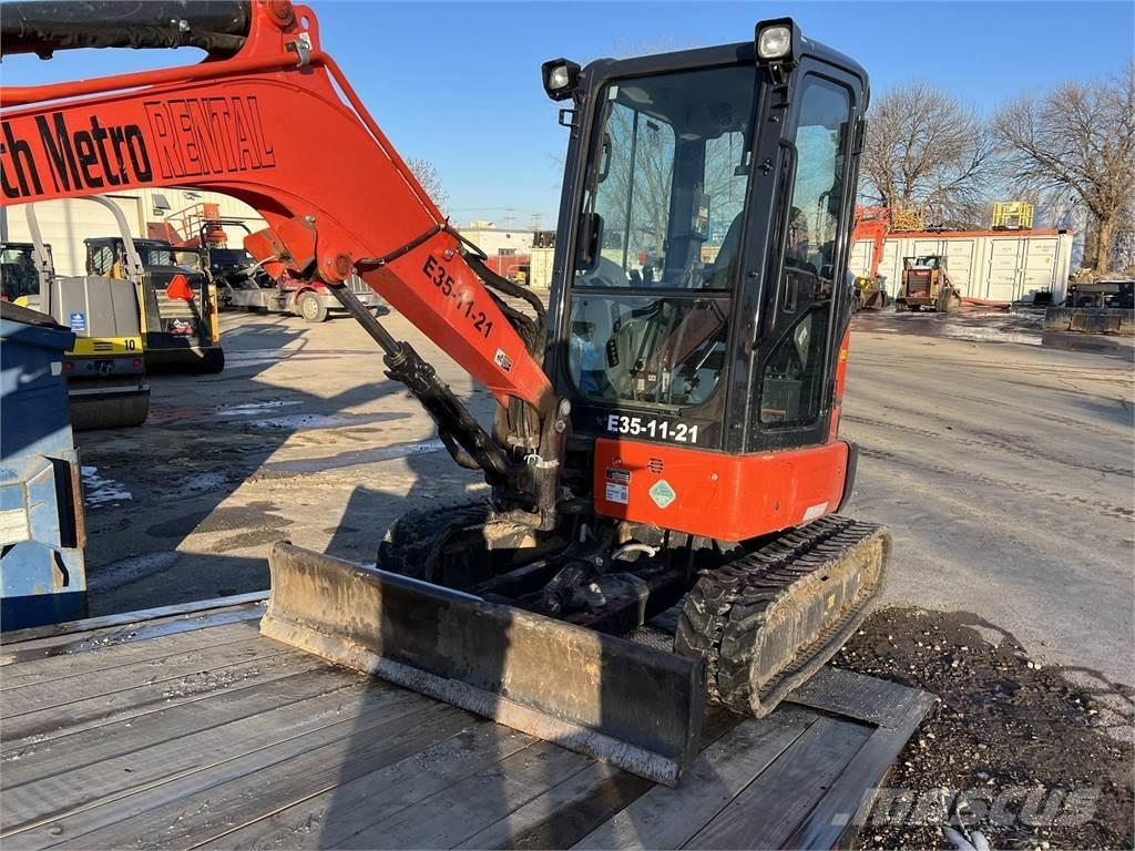 Kubota U35-4 Miniescavatori