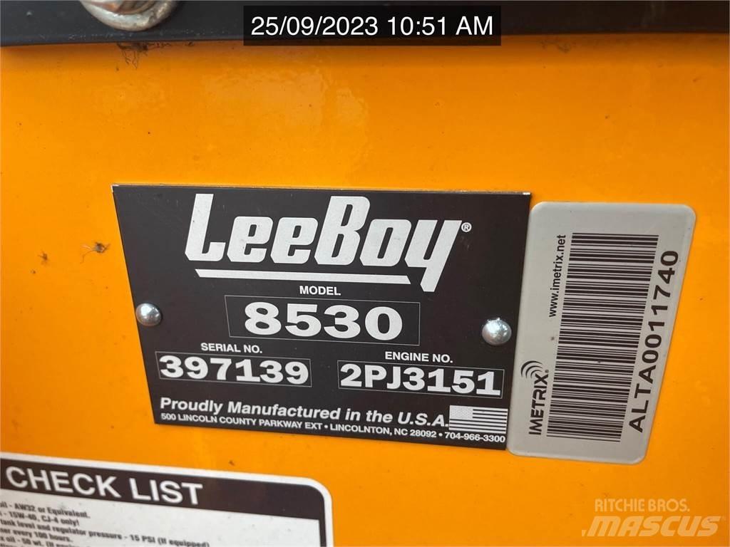 LeeBoy 8530 Finitrici