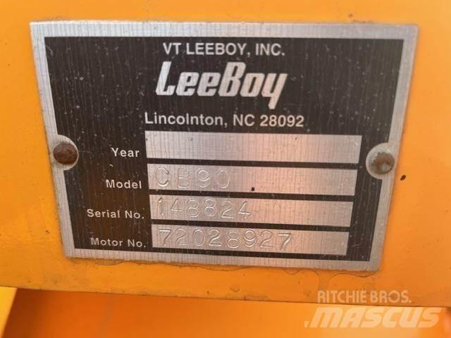 LeeBoy CB90 Spazzatrici
