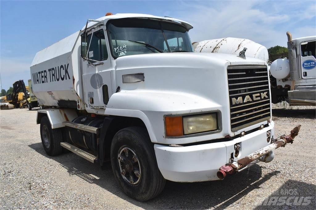Mack CH613 Cisterna