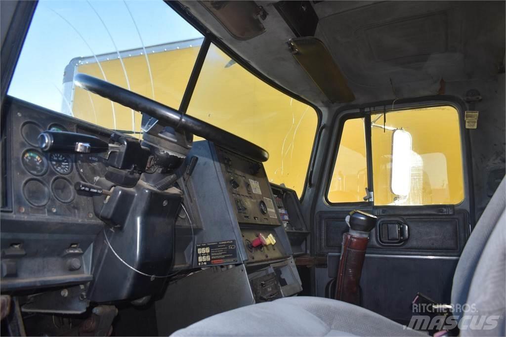 Mack CH613 Camion ribaltabili