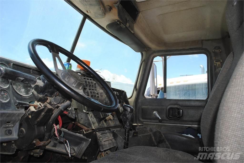 Mack CH613 Camion ribaltabili