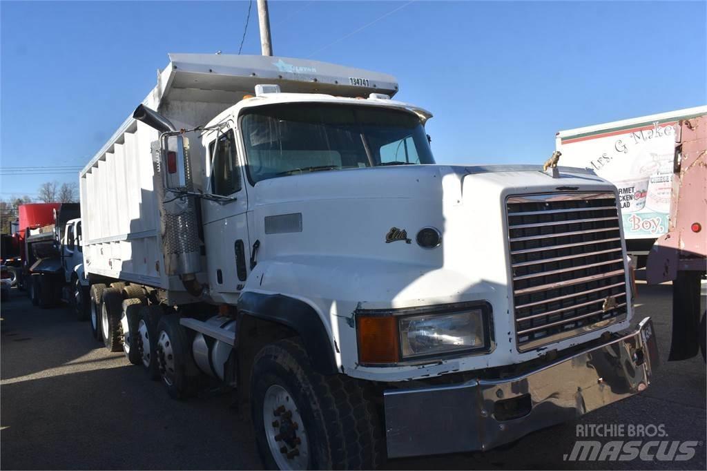 Mack CL713 Camion ribaltabili