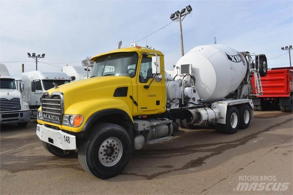 Mack GRANITE CV713 Betoniere