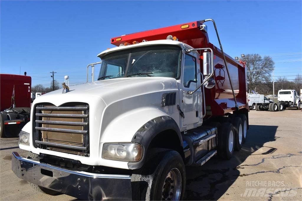 Mack GRANITE GU713 Camion ribaltabili