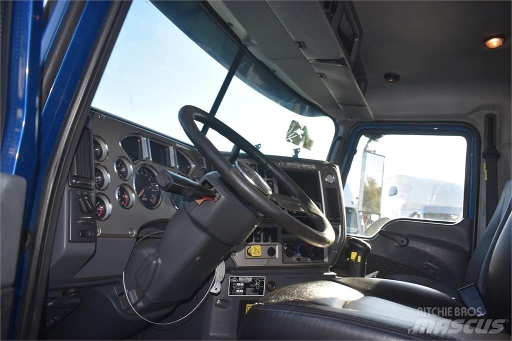 Mack GRANITE GU713 Camion ribaltabili