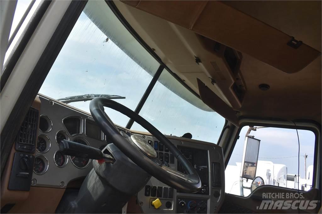 Mack GRANITE GU813 Camion ribaltabili