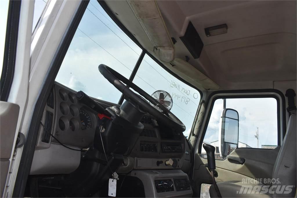 Mack VISION CXN613 Camion ribaltabili