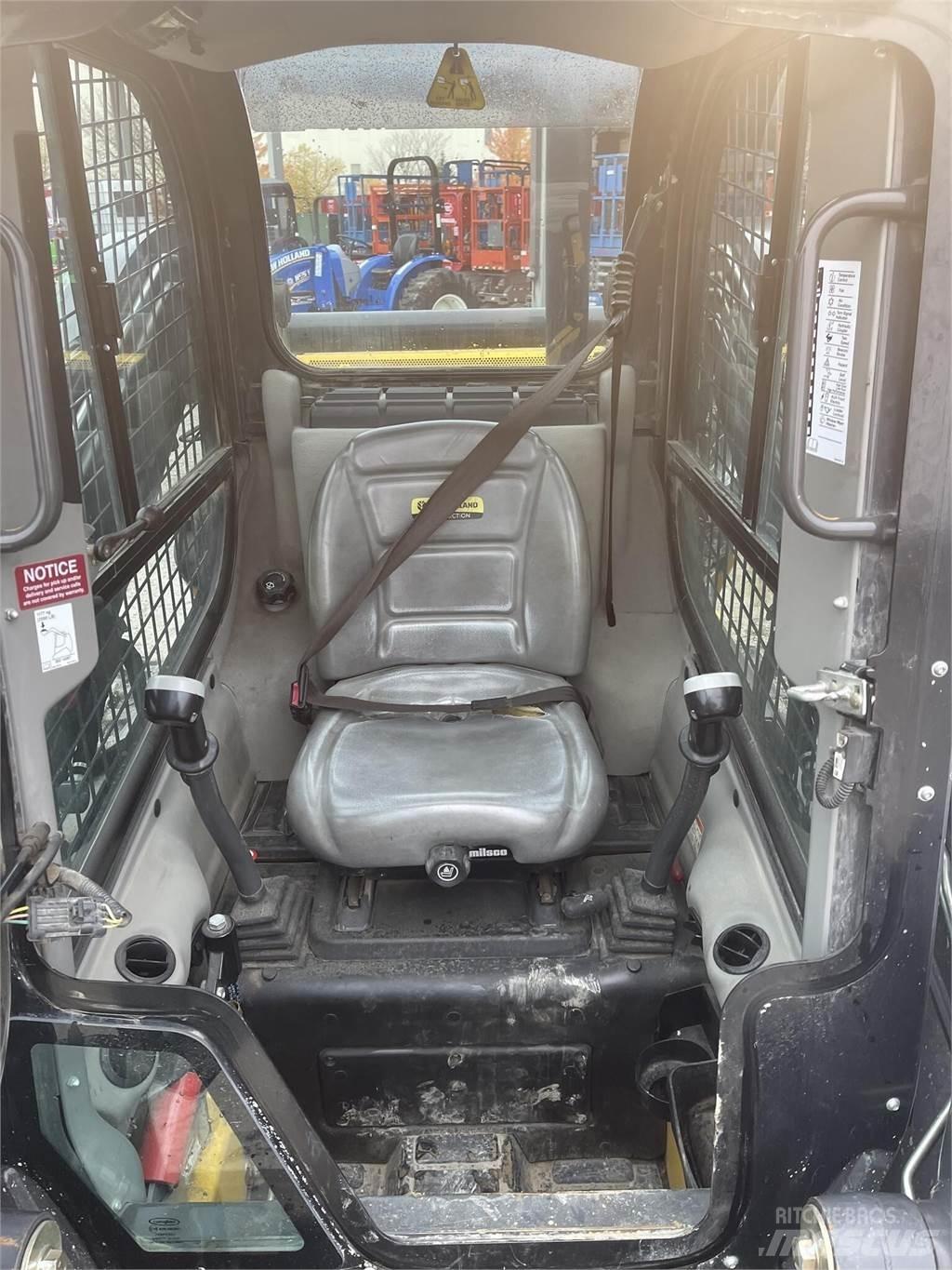 New Holland C237 Mini Pale Gommate