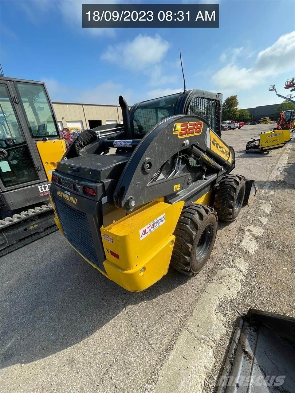 New Holland L328 Mini Pale Gommate