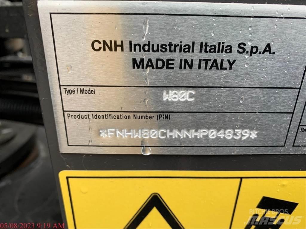 New Holland W80C Pale gommate