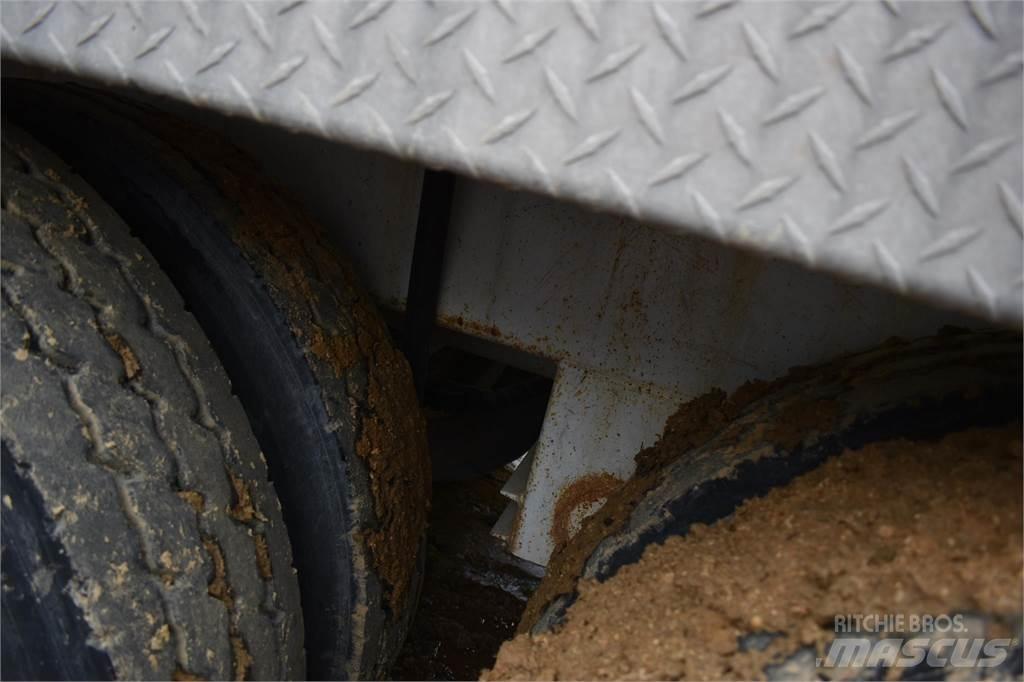  OVERLAND Rimorchi cisterna