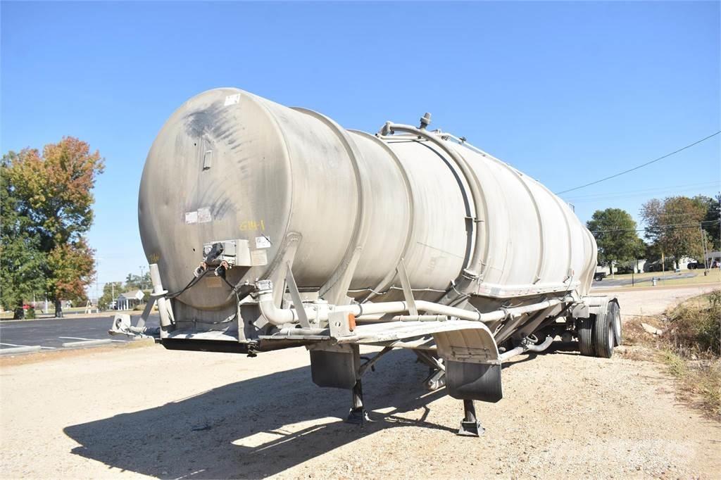  PENSKE Rimorchi cisterna