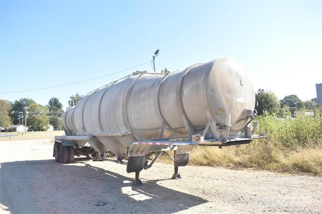  PENSKE Rimorchi cisterna