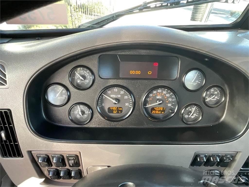Peterbilt 348 Cisterna