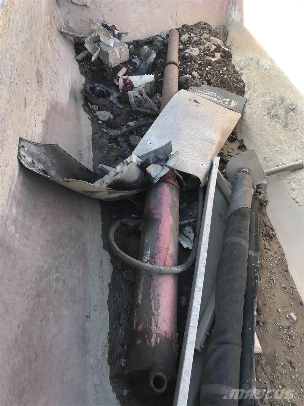 Ravens BY KRUZ Rimorchi ribaltabili