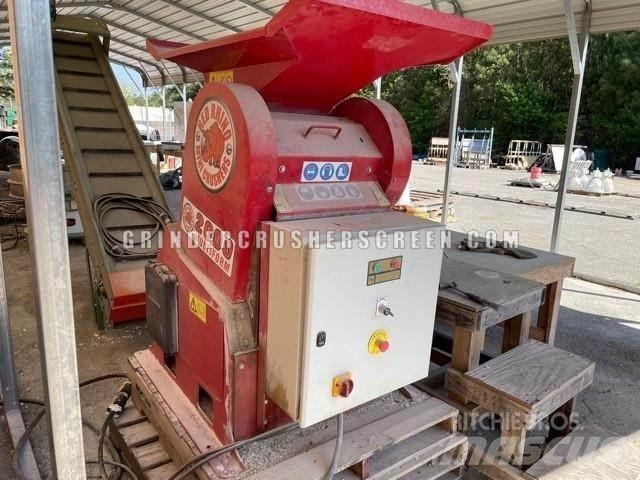 Red Rhino 2000 Frantoi