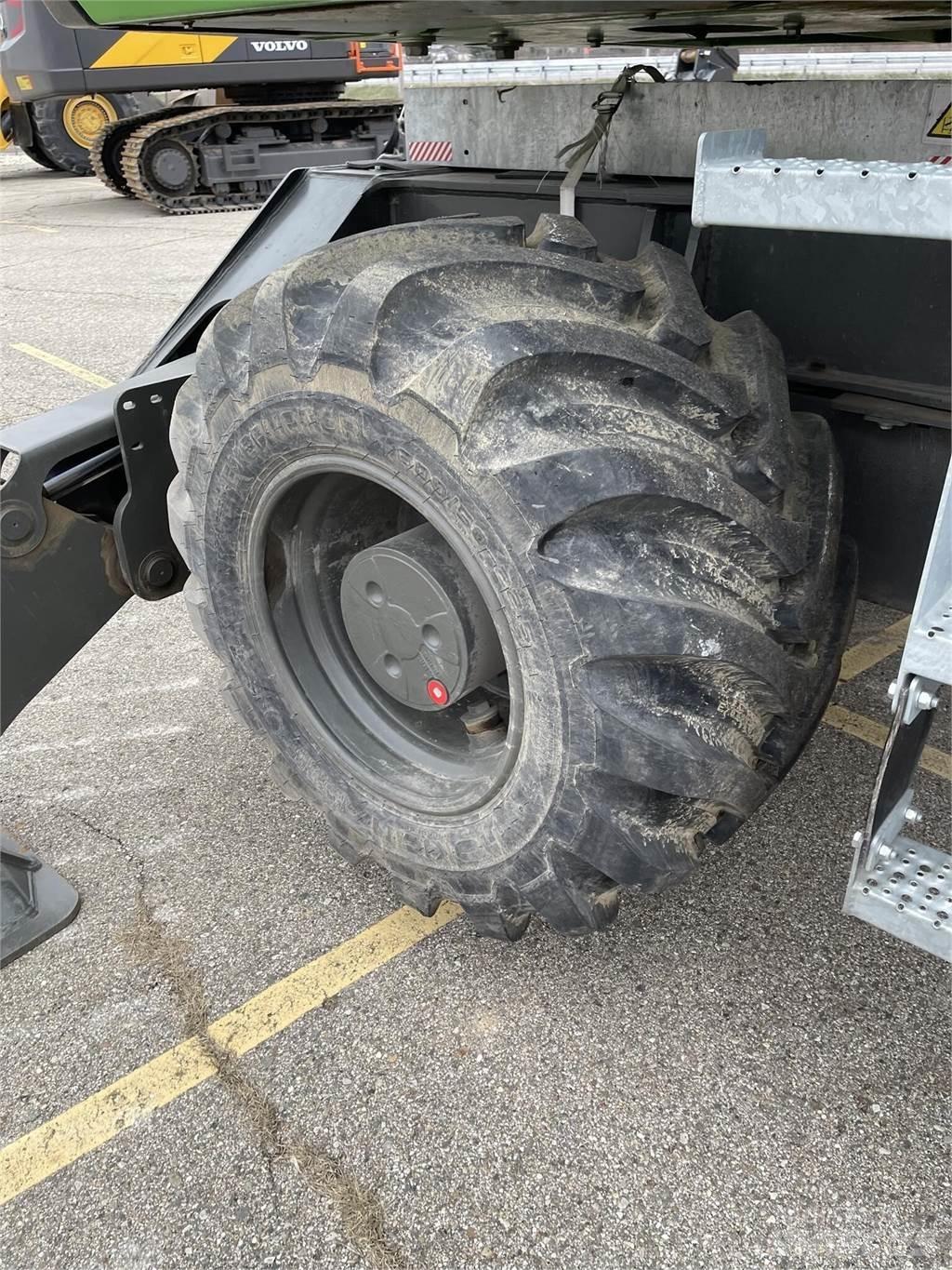 Sennebogen 718E Movimentazione rifiuti