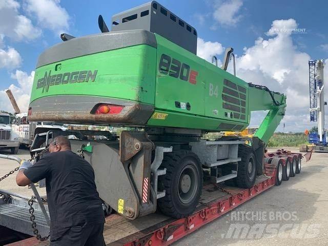 Sennebogen 830E Movimentazione rifiuti