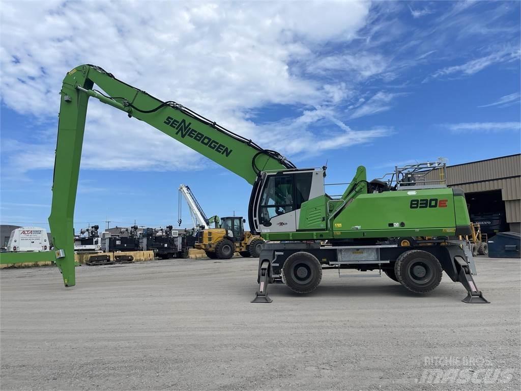 Sennebogen 830E Movimentazione rifiuti