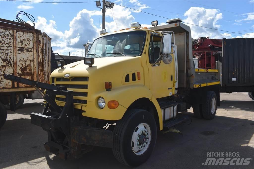 Sterling L7500 Camion ribaltabili