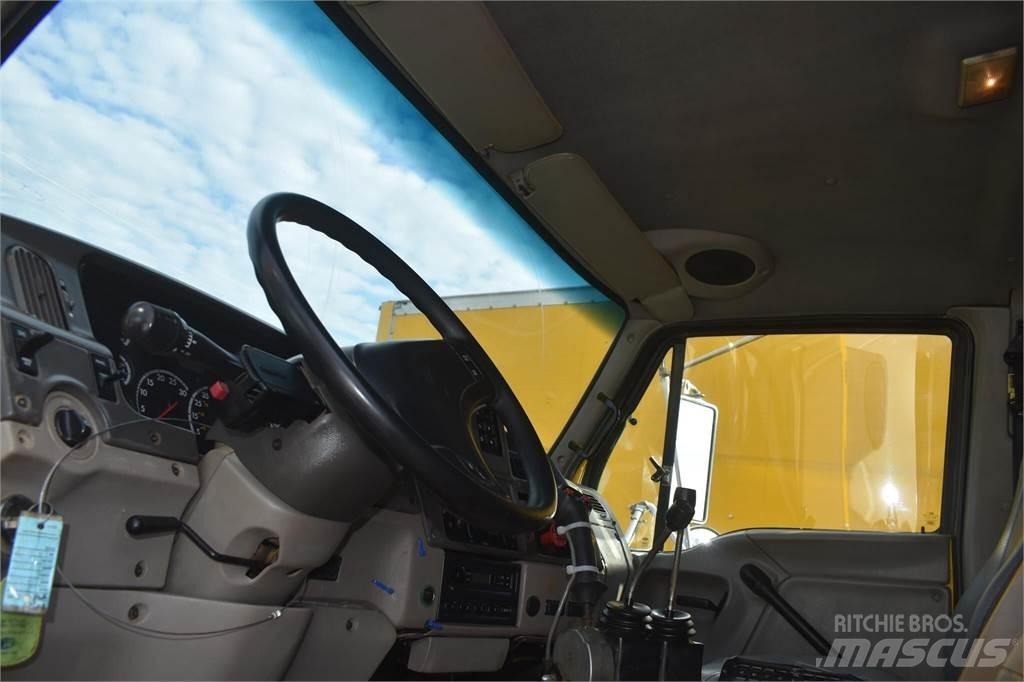Sterling L8500 Camion ribaltabili