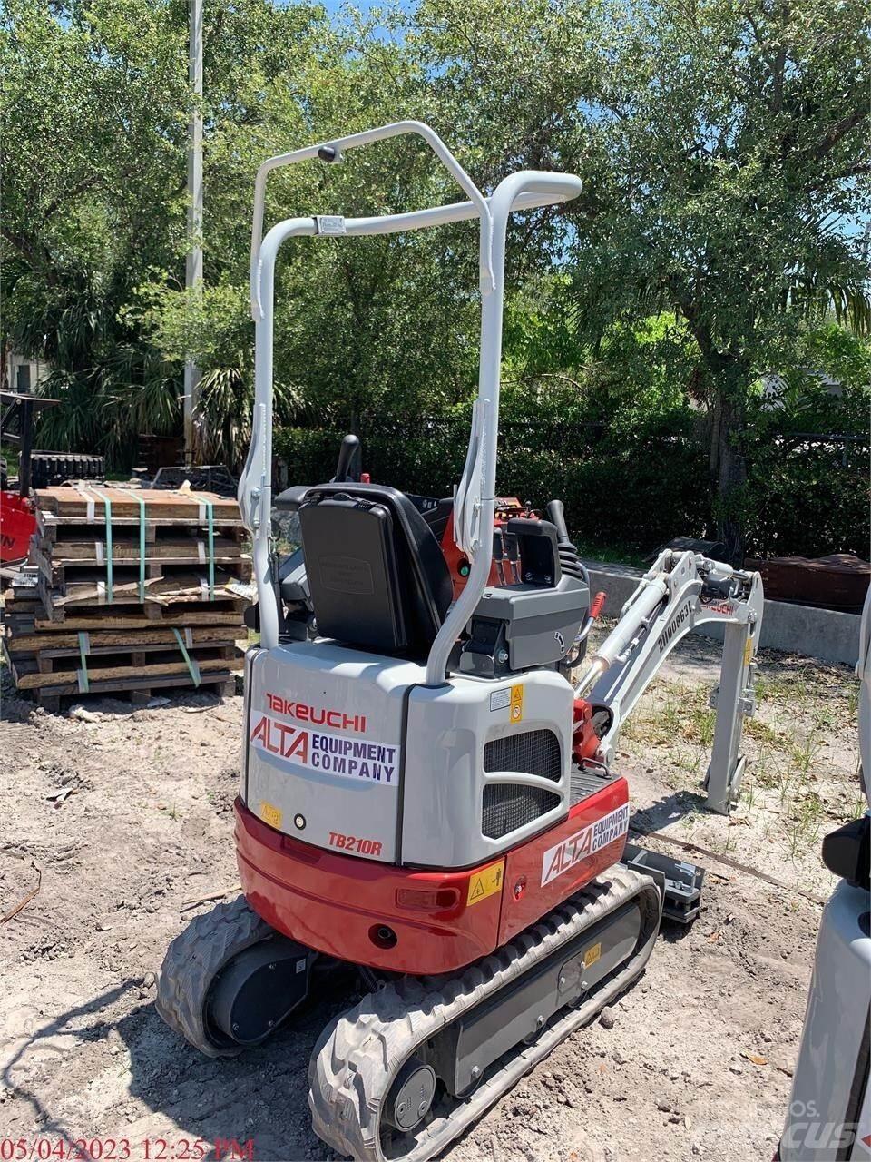 Takeuchi TB210R Miniescavatori