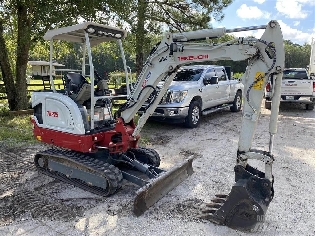 Takeuchi TB225 Miniescavatori