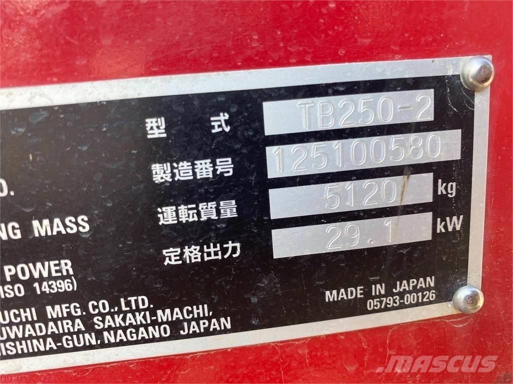 Takeuchi TB250-2 Miniescavatori