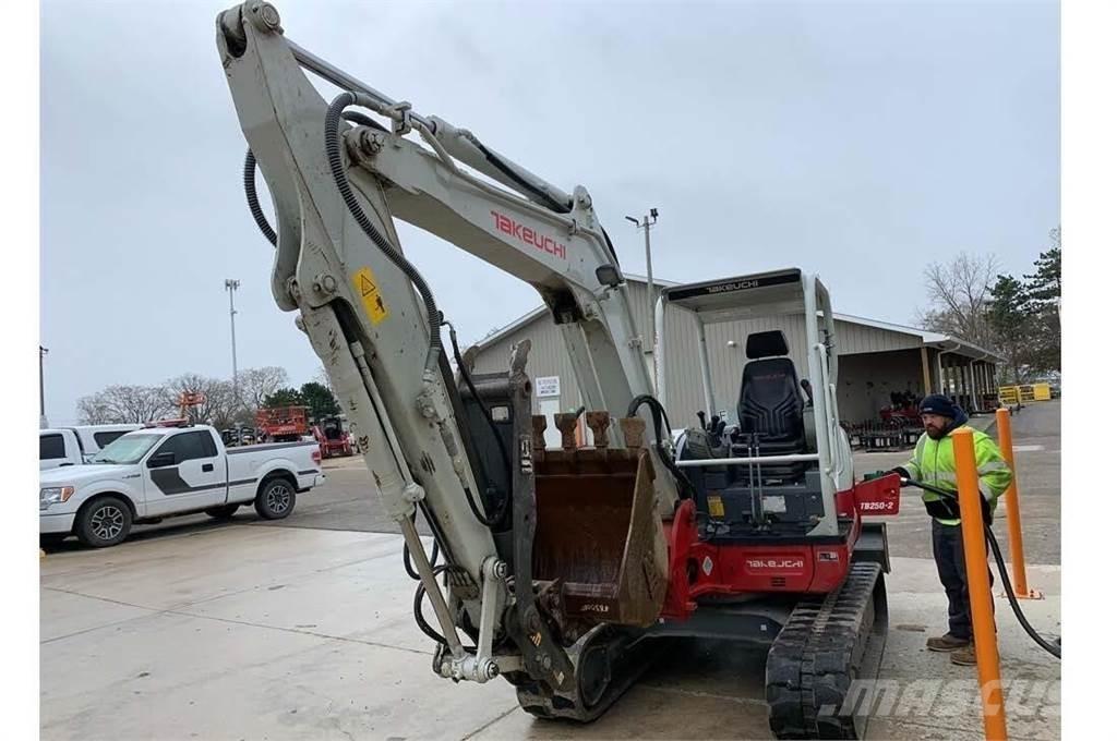 Takeuchi TB250-2 Miniescavatori