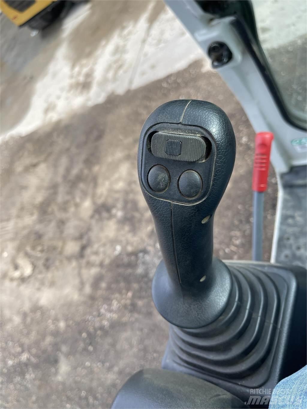 Takeuchi TB370 Escavatori cingolati