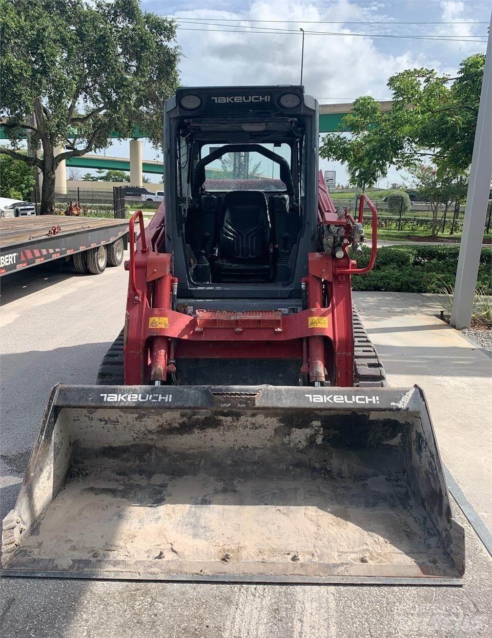 Takeuchi TL12V2 Mini Pale Gommate