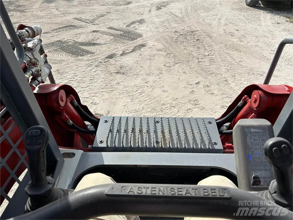 Takeuchi TL8 Mini Pale Gommate