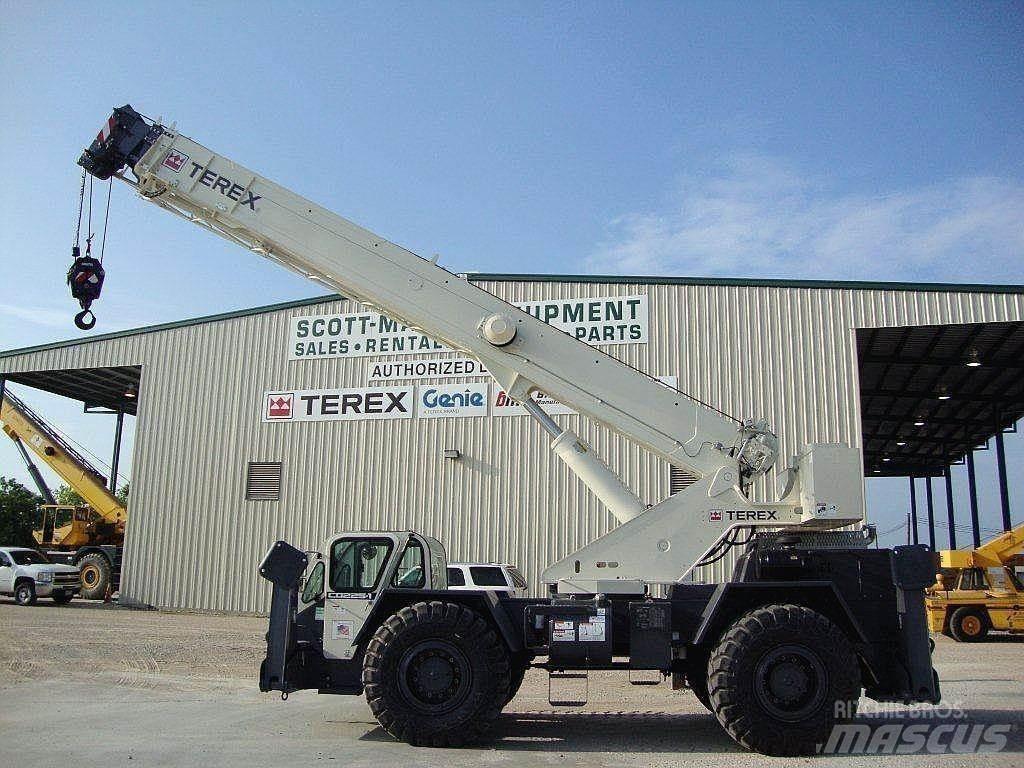 Terex CD225 Gru per terreni difficili